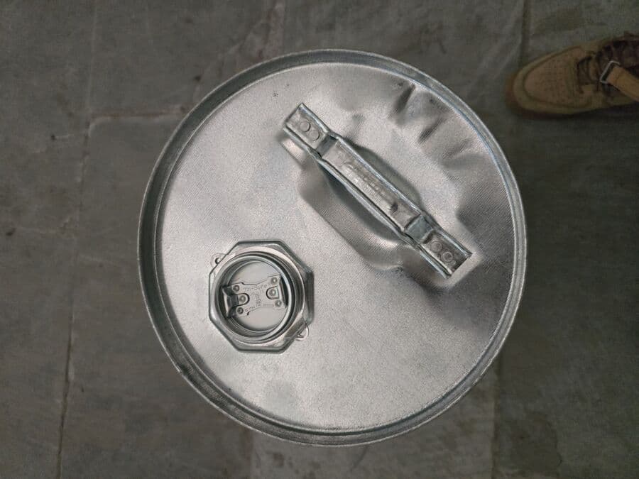 25 litre galvanized iron drum, top view showing lid and closure, ABCD Drums & Barrels Industries
